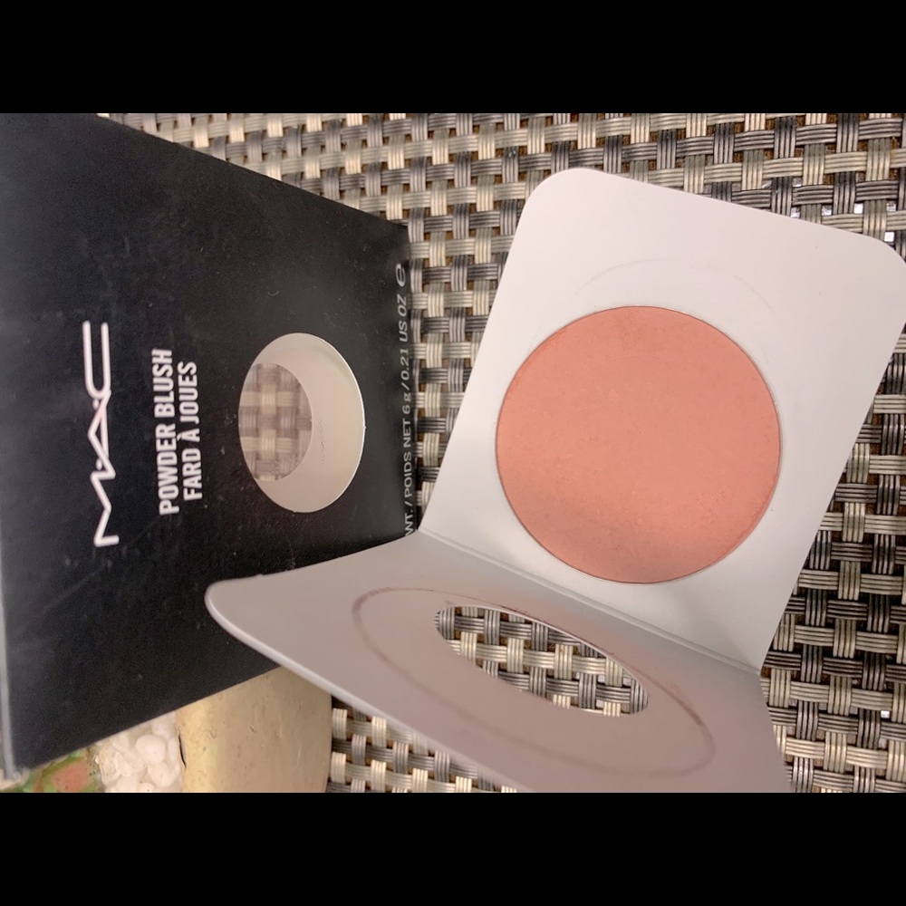 Mac Cosmetics Refill Pan Blush in Stay By Me